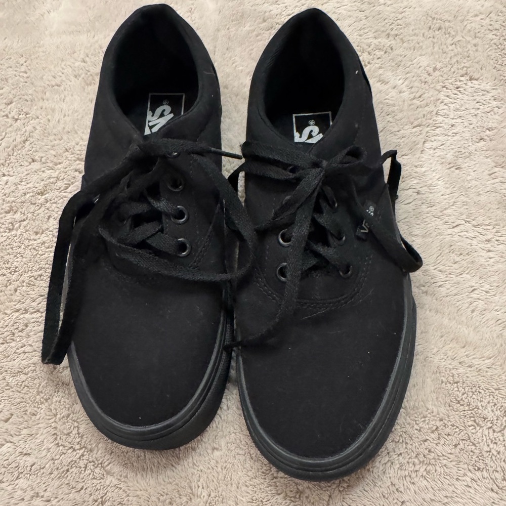 Classic Black Womens Vans NWOT Size 6.5